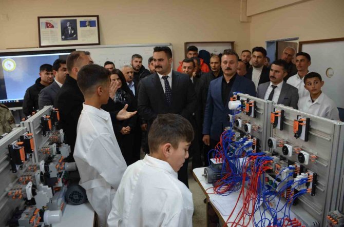 Beytüşşebap’ta Geleceğin Elektrik Ve Elektronikçileri Bu Okuldan