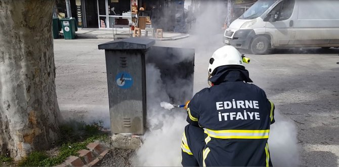 Elektrik Trafosundaki Yangın Paniğe Sebep Oldu