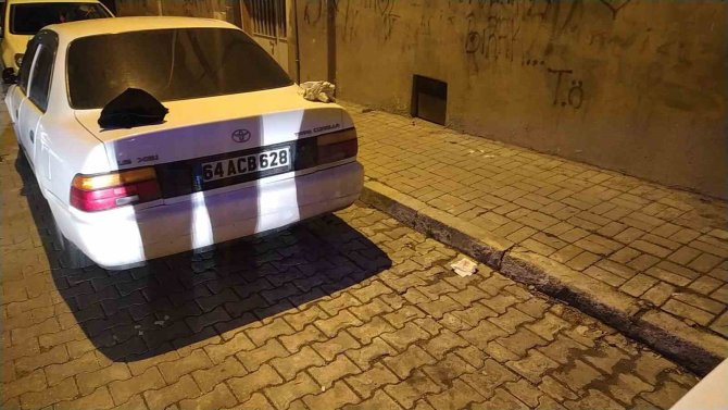 Gençlerin Bıçaklı Kavgasında 1 Kişi Ağır Yaralandı