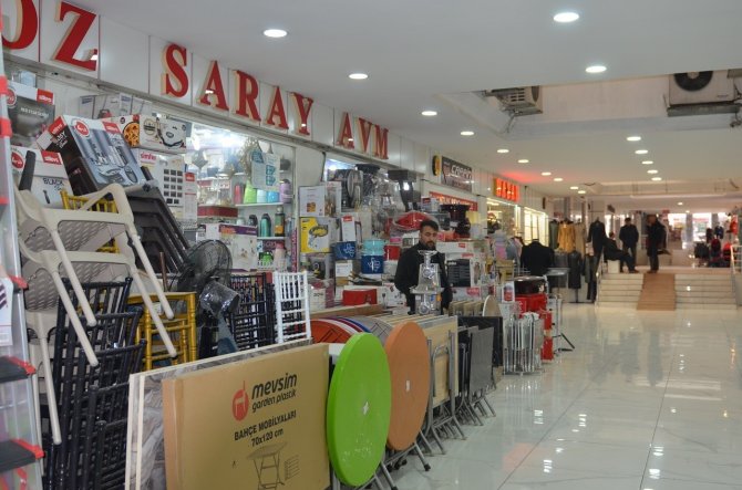 Rıdvan Hoca Yeraltı Çarşısı’nda Esnaf Kepenk Açmaya Başladı