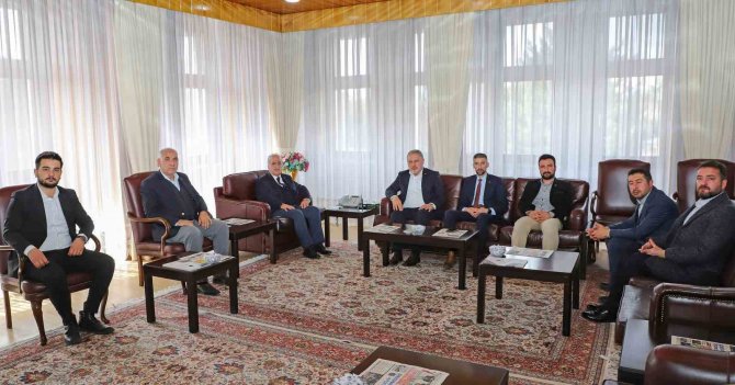Duman’dan Rektör Çomaklı’ya Ziyaret