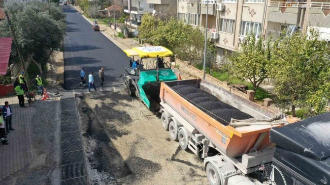 Aydın Büyükşehir Kuyucak’ta Yol Yapım Çalışmalarını Sürdürüyor