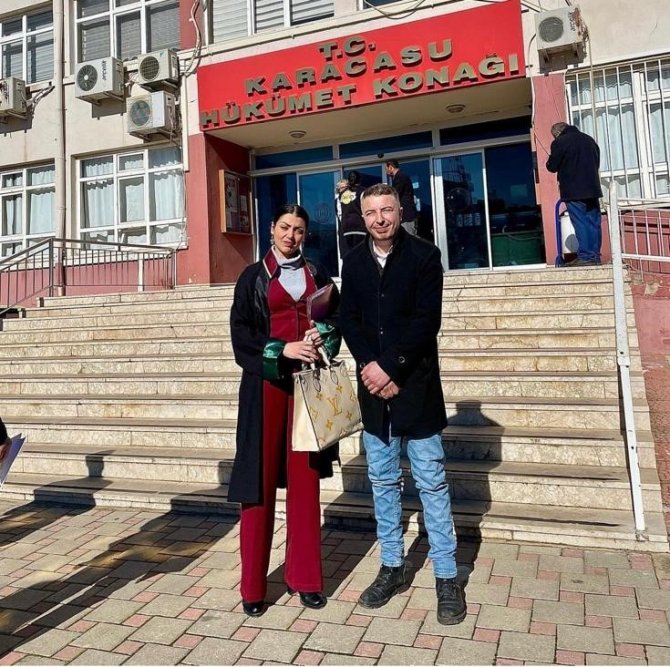 Kız Öğrencilerden Tabletleri Toplayan Müdüre ‘Taciz’ İftirası