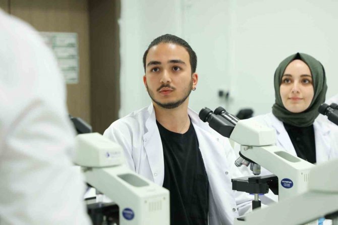 Barü’de Akredite Olan Program Sayısı 12 Oldu