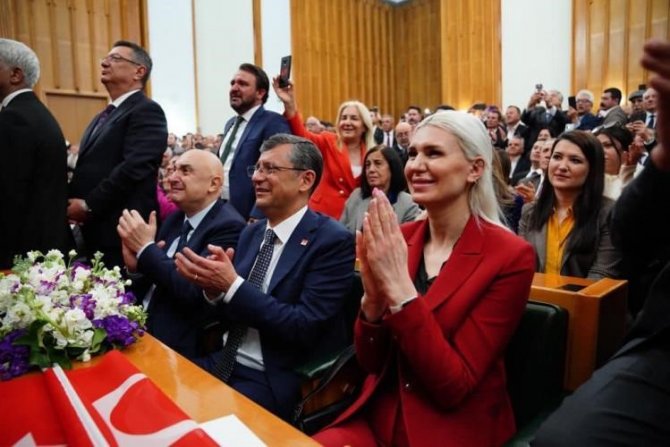 Başkan V. Subaşı, Chp Grup Toplantısına Katıldı