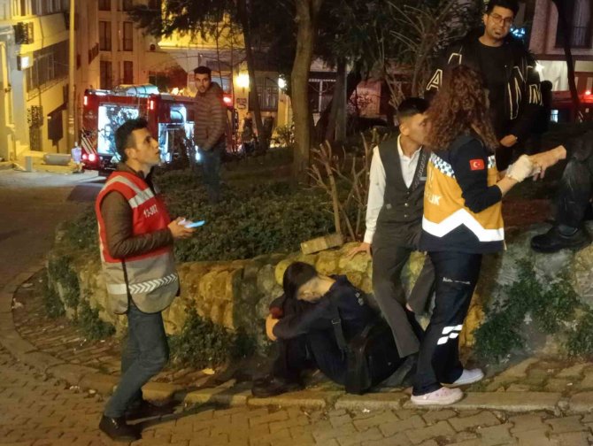 Beyoğlu’nda Lüks Otelde Yangın: Çok Sayıda Çalışan Dumandan Etkilendi