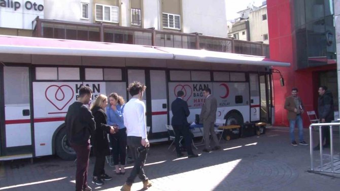 Birevim’den Depremzedelere Kan Bağışı