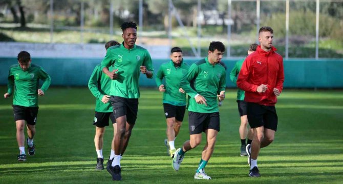 İ̇smet Taşdemir: "Maç Oynamadan 6 Puan Alacak Olan Takımlar Var"