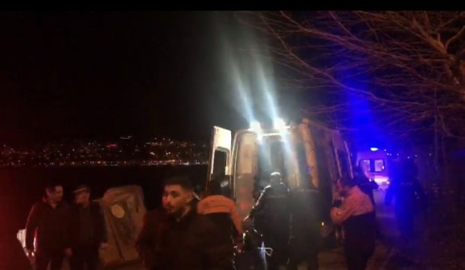 Marmara Denizi’nde 3 Kişinin Bulunduğu Balıkçı Teknesi Alabora Oldu: 2 Kişi Kurtarıldı, 1 Kişi Kayıp