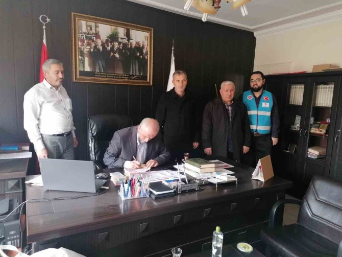 Çan’da Din Görevlilerinden Depremzedelere Bağış