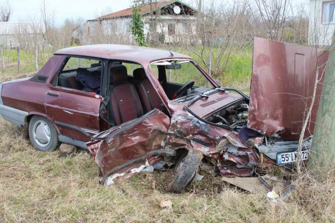 Samsun’da Kamyonet İle Otomobil Çarpıştı: 3 Yaralı