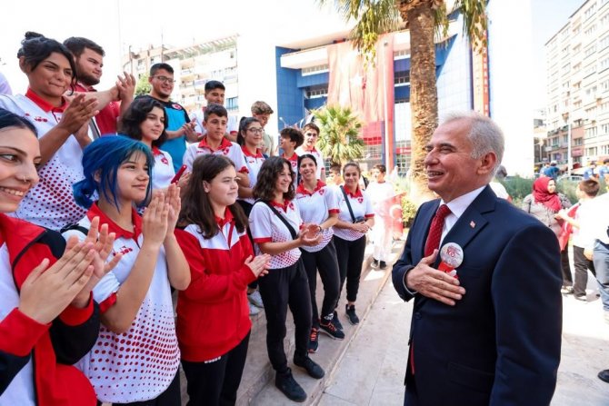 Yks’ye Girecek Denizlili Gençlerin Sınav Ücreti Büyükşehir’den