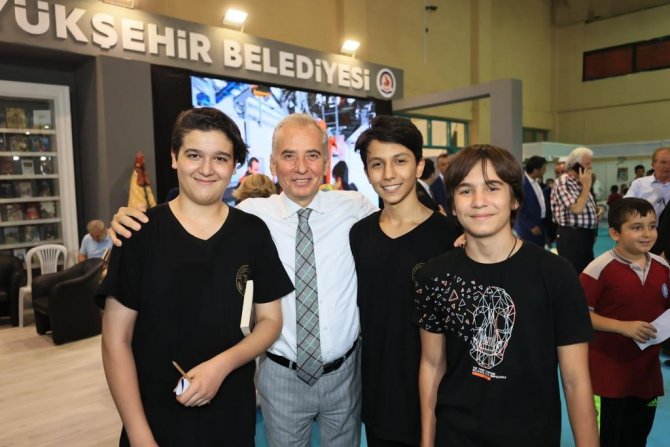 Yks’ye Girecek Denizlili Gençlerin Sınav Ücreti Büyükşehir’den