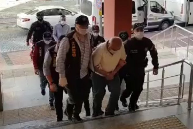 Depremzedeleri Dolandıran 17 Kişi Yakalandı