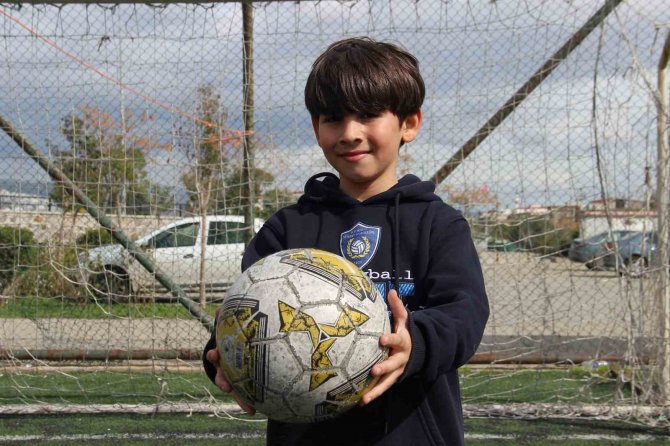 Depremzede Minik Futbolcu Tekrar Altınordu’da Oynamak İstiyor