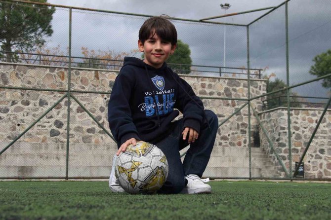 Depremzede Minik Futbolcu Tekrar Altınordu’da Oynamak İstiyor