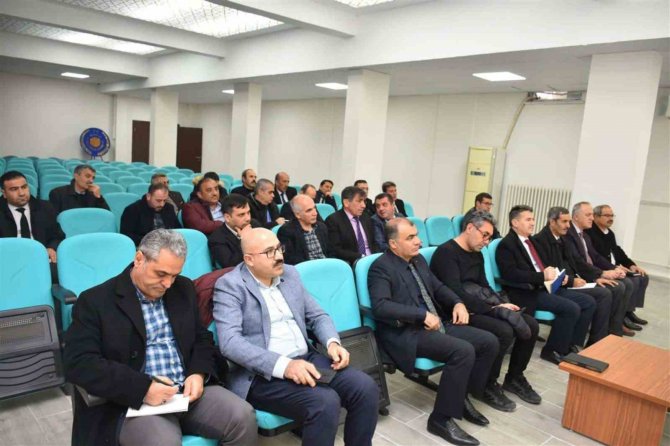 Lise Müdürleri İle Eğitim Değerlendirme Toplantısı Yapıldı