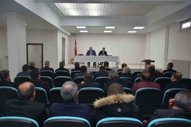 Lise Müdürleri İle Eğitim Değerlendirme Toplantısı Yapıldı