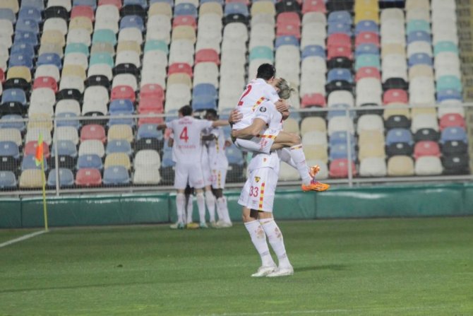 Göztepe, 3 Maçlık İ̇zmir Sürecini Galibiyetle Tamamlamak İstiyor