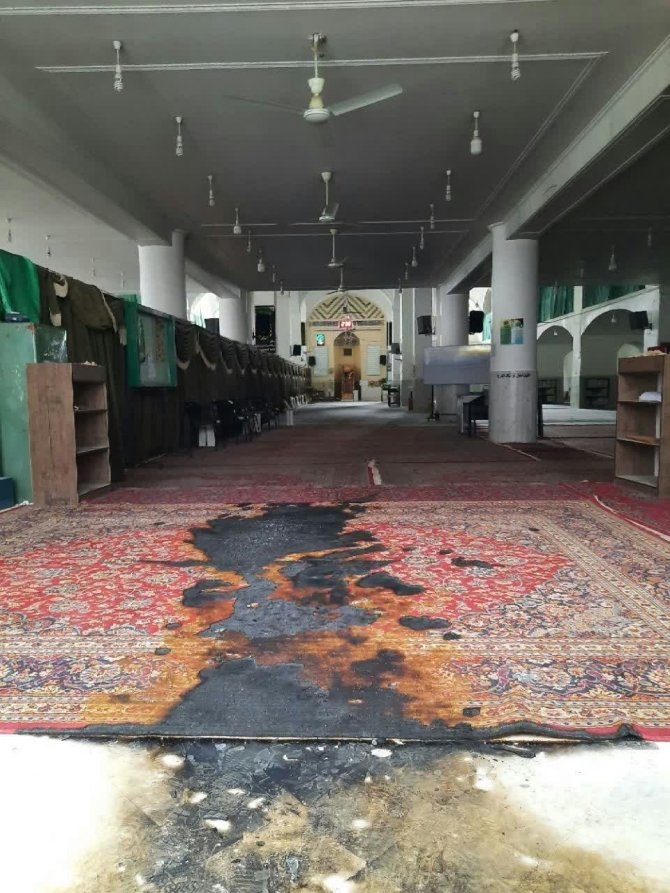 İ̇ran’da 4 Cami Kundaklandı