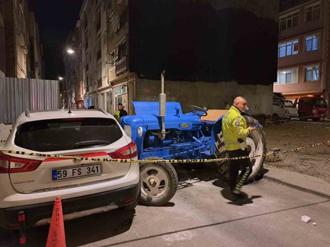 Tamir Ettiği Traktörün Altında Kalan Yaşlı Adam Hayatını Kaybetti
