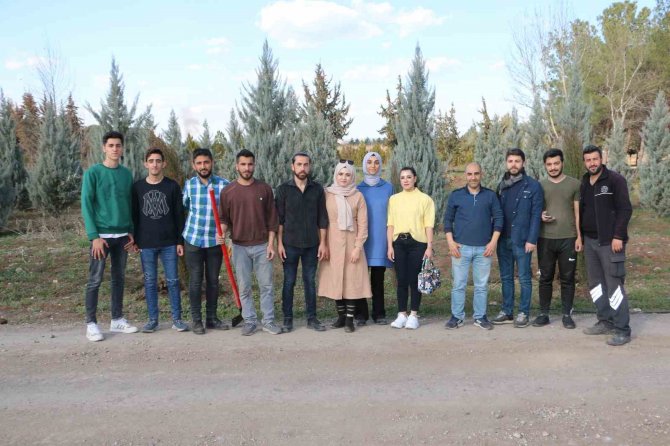 Depremde Hayatını Kaybeden Sağlıkçılar Adına Meslektaşları Hatıra Ormanı Oluşturdu