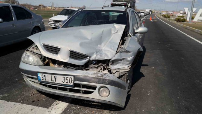 Depremzede Aile Aksaray’da Kaza Yaptı: 4 Yaralı