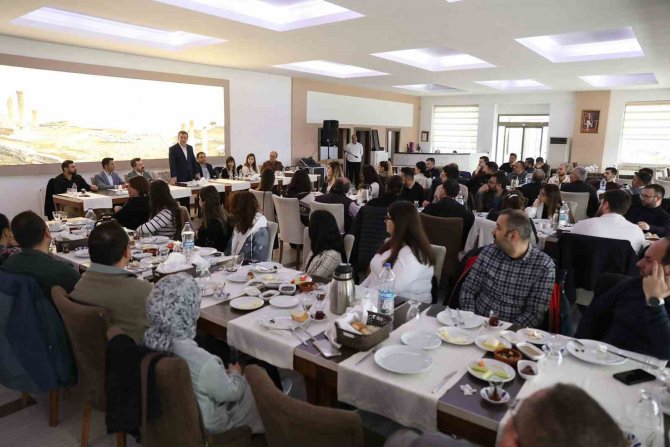 Bergama’da Deprem Konulu Toplantı Düzenlendi