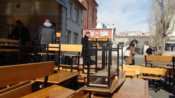 Kars’ta Depreme Dayanıksız Okul Boşaltıldı