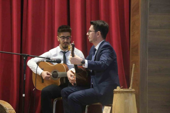 Kastamonu’da İ̇stiklal Marşı’nın Kabulünün Yıldönümünde Mehmet Akif Ersoy Anıldı