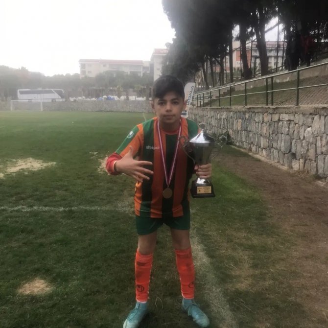 Yiğit Türkkan, Corendon Alanyaspor’a Transfer Oldu