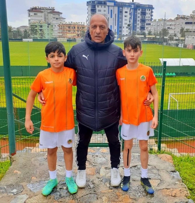 Yiğit Türkkan, Corendon Alanyaspor’a Transfer Oldu