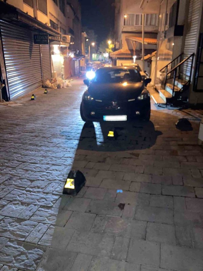 Kuşadası Belediyesi, Kamu Malına Zarar Verenlerin Ceza Alması İçin Harekete Geçti