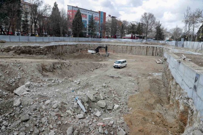 Kütüphane Ve Kültür Merkezi İnşaatındaki Çalışmalar Tüm Hızıyla Sürüyor