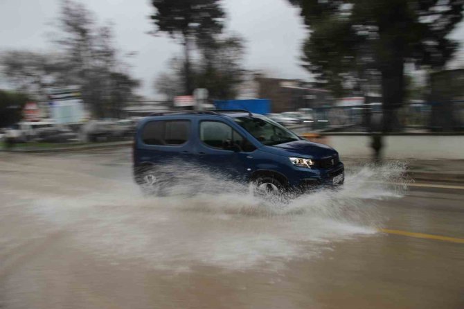 Meteorolojiden Ege Ve Akdeniz’e 4 Gün Yağış Uyarısı