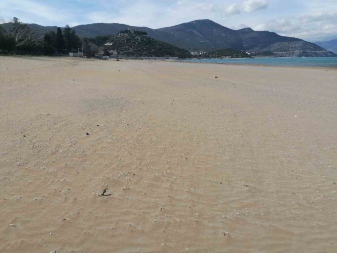 Eğirdir Gölü Geçen Yıla Göre 54 Santimetre Daha Düşük Seviyede Seyrediyor