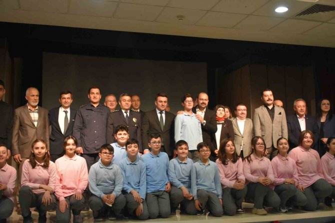 Tosya’da İ̇stiklal Marşı’nın Kabulü Kutlandı