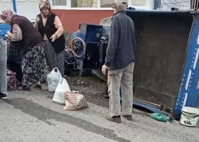 Zonguldak’ta Tarım Aracı Su Kuyusuna Çarptı: 3 Yaralı