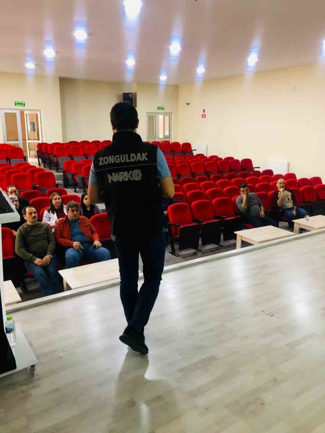 Velilere Narkorehber Eğitimi