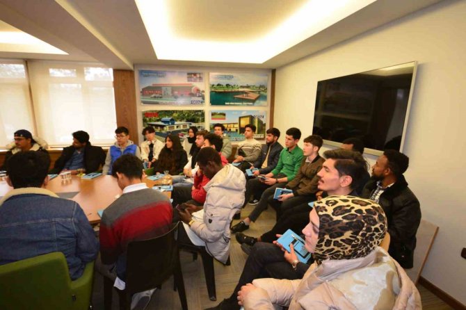 43 Yabancı Öğrenciden Başkan Akçadurak’ı Ziyaret