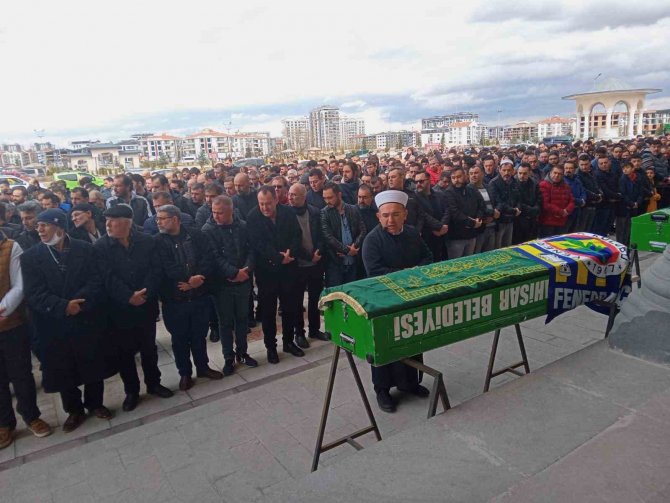 17 Yaşındaki Gencin Öldüğü Kazayla İlgili 16 Yaşındaki Ehliyetsiz Sürücü Tutuklandı
