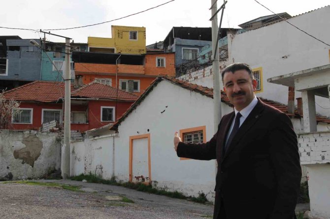 12 Yıl Önce Acil Kentsel Dönüşüm Kararı Alınan 5 Mahallede, Bir Çivi Bile Çakılmadı