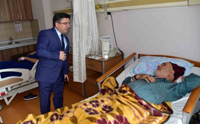 Baün Rektörü Oğurlu Üniversite Hastanesinde