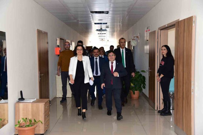 Baün Rektörü Oğurlu Üniversite Hastanesinde