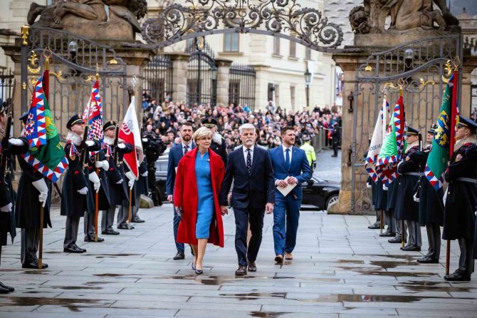 Çekya’nın Yeni Devlet Başkanı Pavel, Yemin Ederek Göreve Başladı