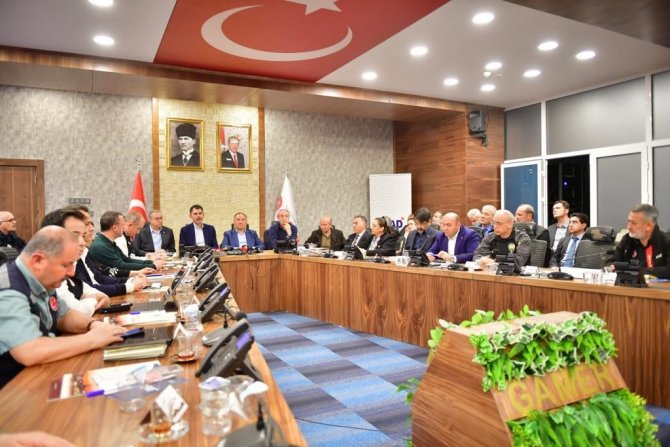 Bakan Kurum: "Diyarbakır’da 27 Bin 253 Konutun Sahada Fiilen Yapımına Başladık"