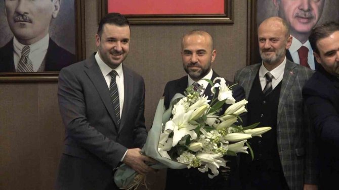 Ak Parti Yalova İ̇l Başkanlığında Devir Teslim Töreni