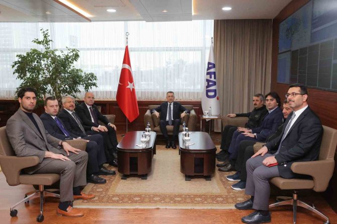 Cumhurbaşkanı Yardımcısı Oktay, Anavatan Partisi Genel Başkanı Çelebi İle Bir Araya Geldi