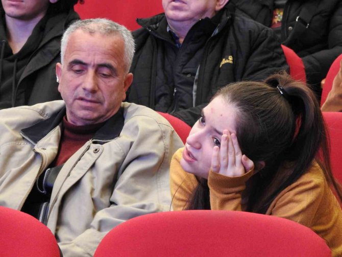 Edirne’de, Depremler Sebebiyle Ertelenen Toki̇ Kuraları Çekildi