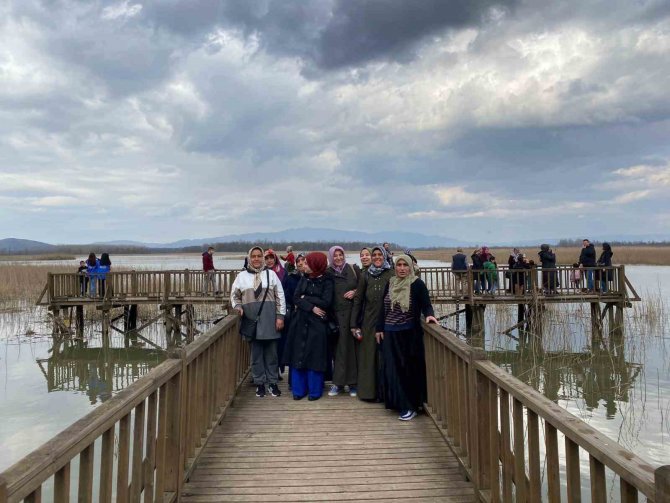 Düzce’nin Doğal Güzelliklerini Gezip Moral Buldular